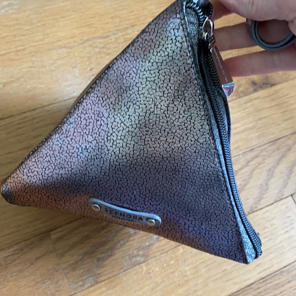 Makeup bag